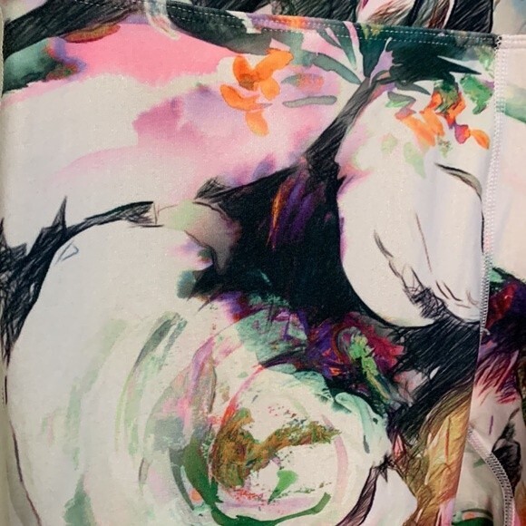 Betsey Johnson Multicolored Floral Mid-Rise Cropped Leggings Size S - Picture 3 of 10